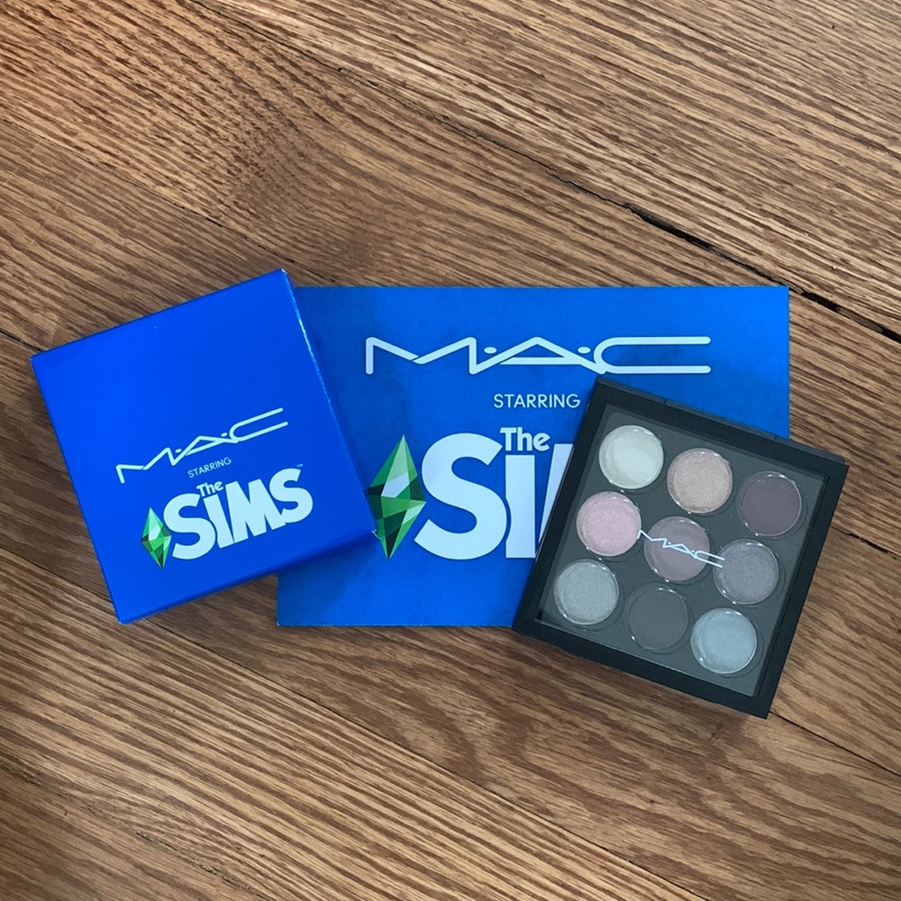 MAC limited edition The Sims palette